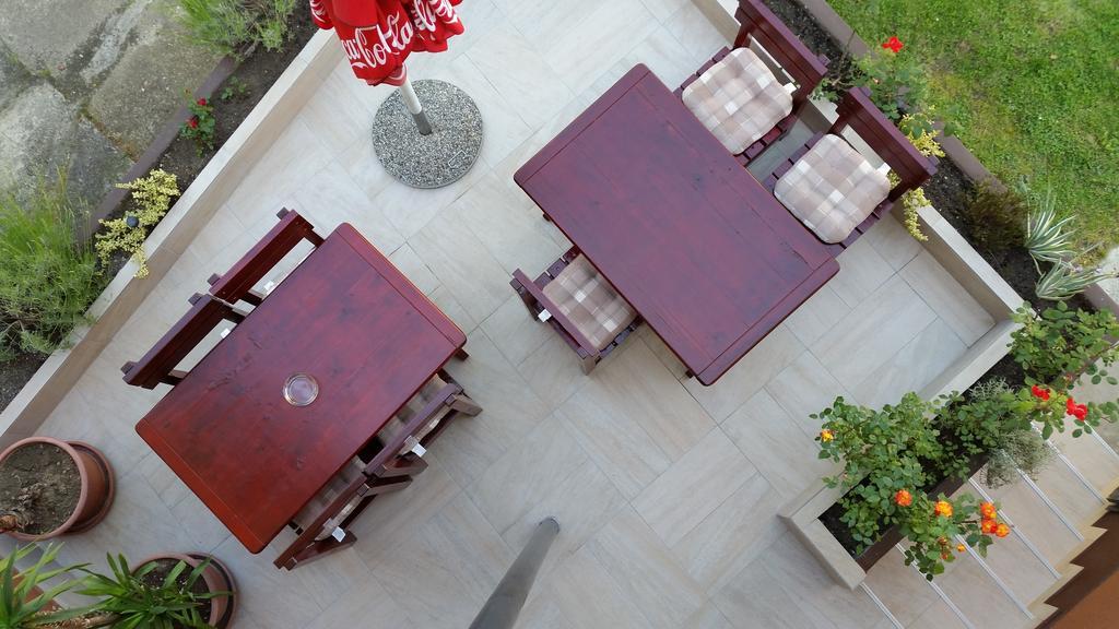 Vila Regina Rooms คาร์โลวัตส์ ภายนอก รูปภาพ